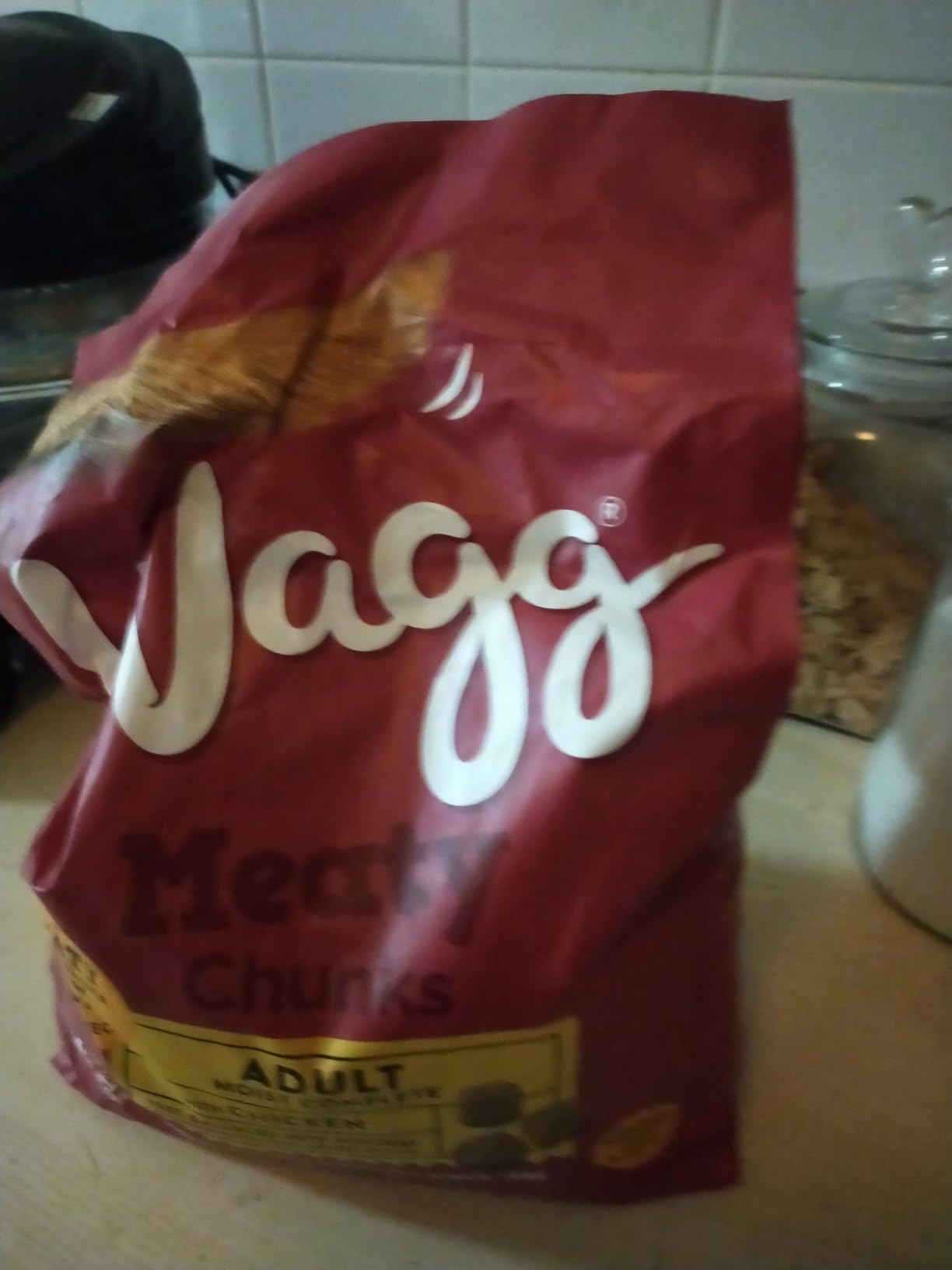 Wagg Meaty Chunks Complete Dry Adult Dog Food Beef 2.5kg (Pack of 4