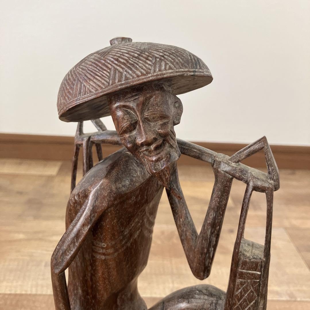 アンティークな仙人像の置物～?