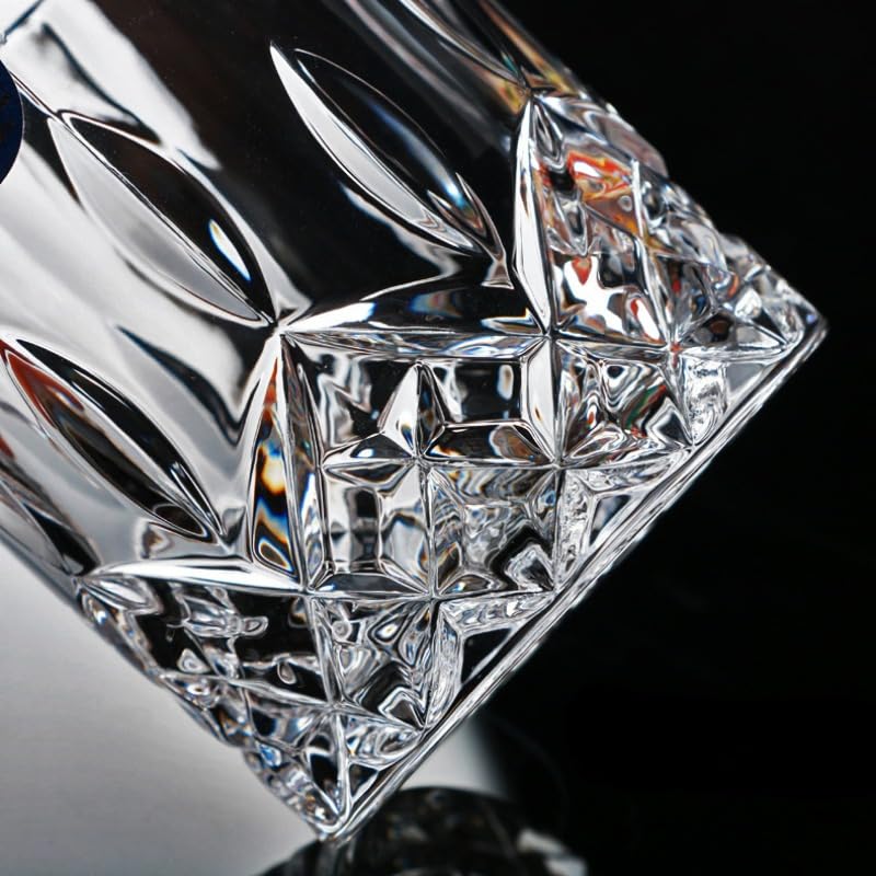 Kristallgläser Whiskybecher aus Kristallglas, 230 ml, Weinbecher, transparentes Trinkgeschirr for Bar/Zuhause, Spirituosenbecher, geprägter Wasserbecher(4pcs)