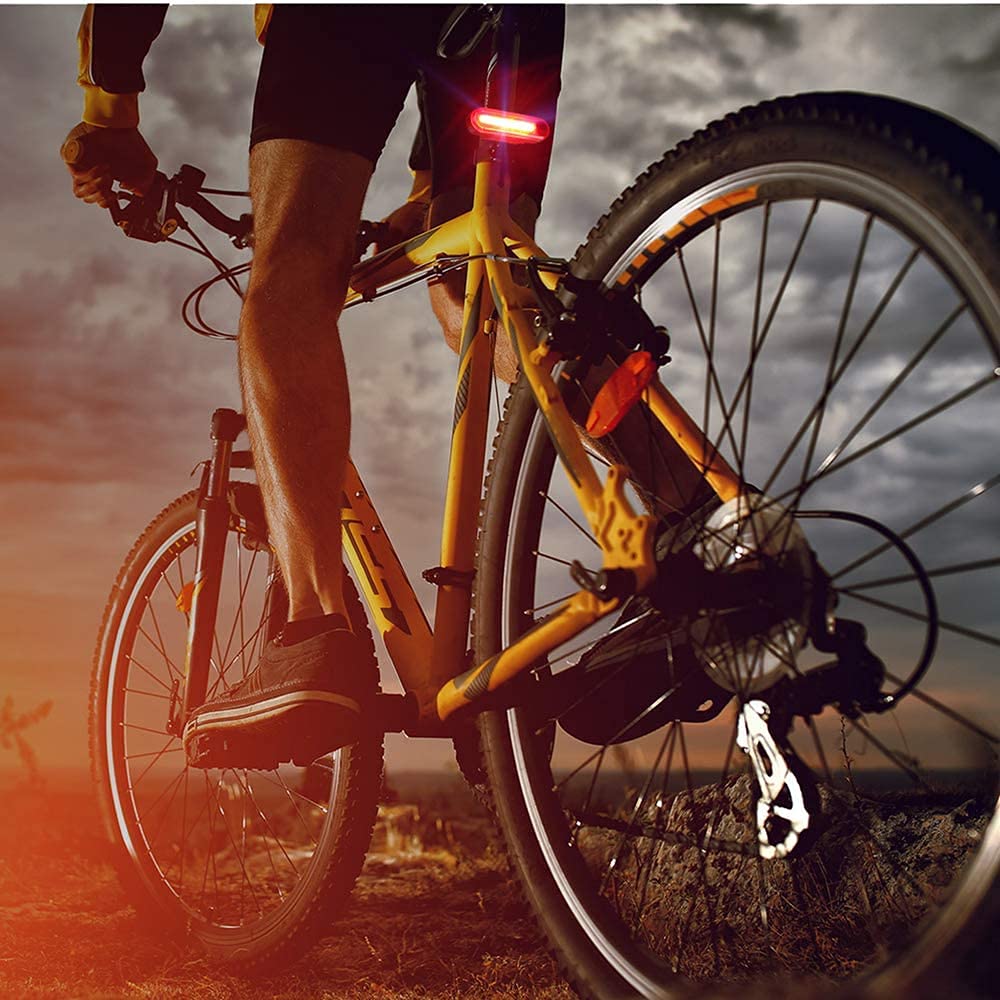 Le luci del manubrio Set a LED della Bike Light, LED Lampi for bicicletta USB ricaricabile, faro anteriore impermeabile e set posteriore posteriore, super luminoso lampada da bici 1200mAh batteria agl