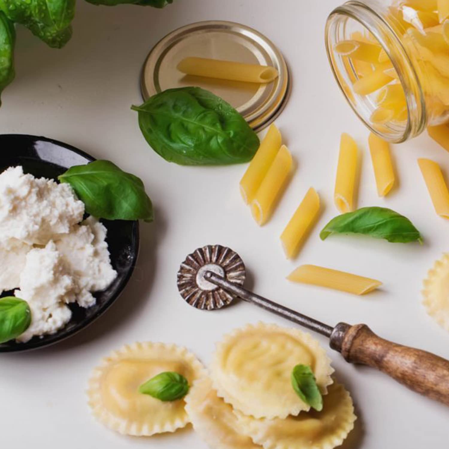 PrimOli Kaltgepresstes Olivenöl I.G.P. SICILIA von der italienischen Insel Sizilien, fruchtig, ideal zu Gemüsesaucen, gegrilltem Fisch und Frischkäse wie Ricotta, 3x500 ml