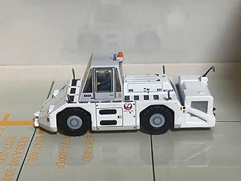 Amazon.co.jp: JAL WT250E トーイングカー : おもちゃ