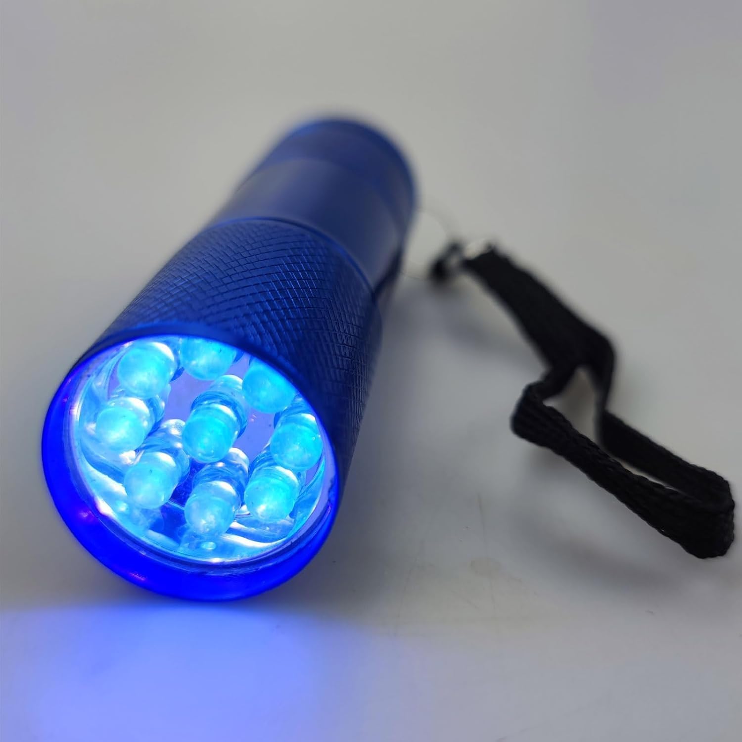 Uv Flashlight for Resin, UV Light for Resin Curing Lamp for Crafts,Jewelry Making,Uv Cure for Nails,Miniverse Small Black Light 365nm 405nm