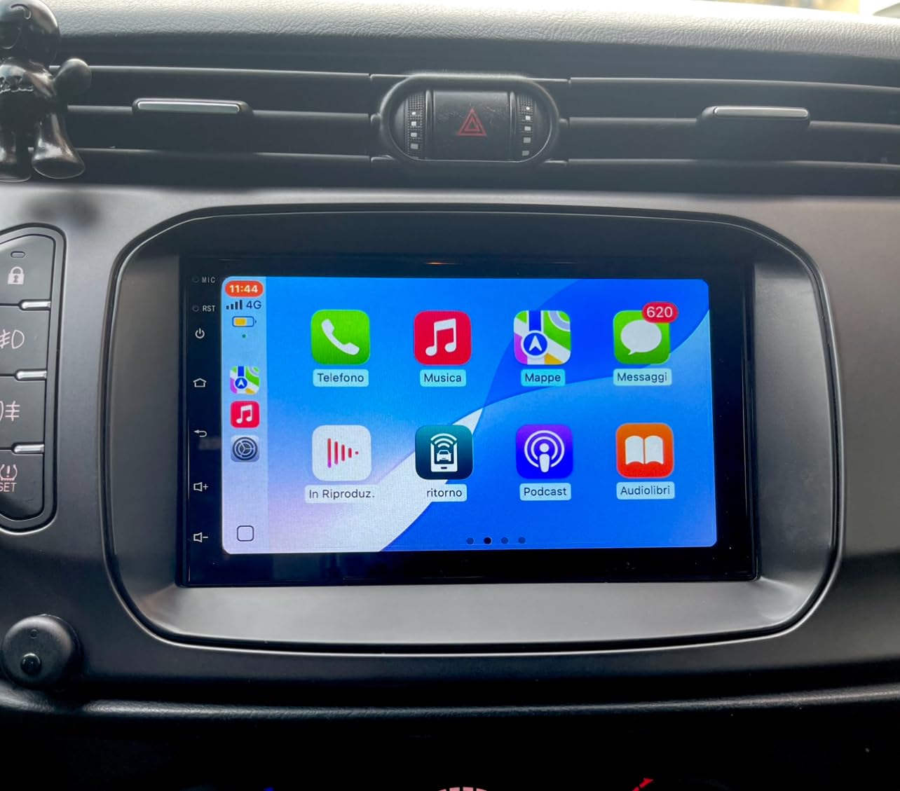 Autoradio Custom Fit per Alfa Romeo Giulietta 2015–2020 con CarPlay e Android Auto | Schermo Touch AVVIO VELOCE | Navigatore| Bluetooth | USB | Retrofit Plug & Play | Compatibile comandi al volante