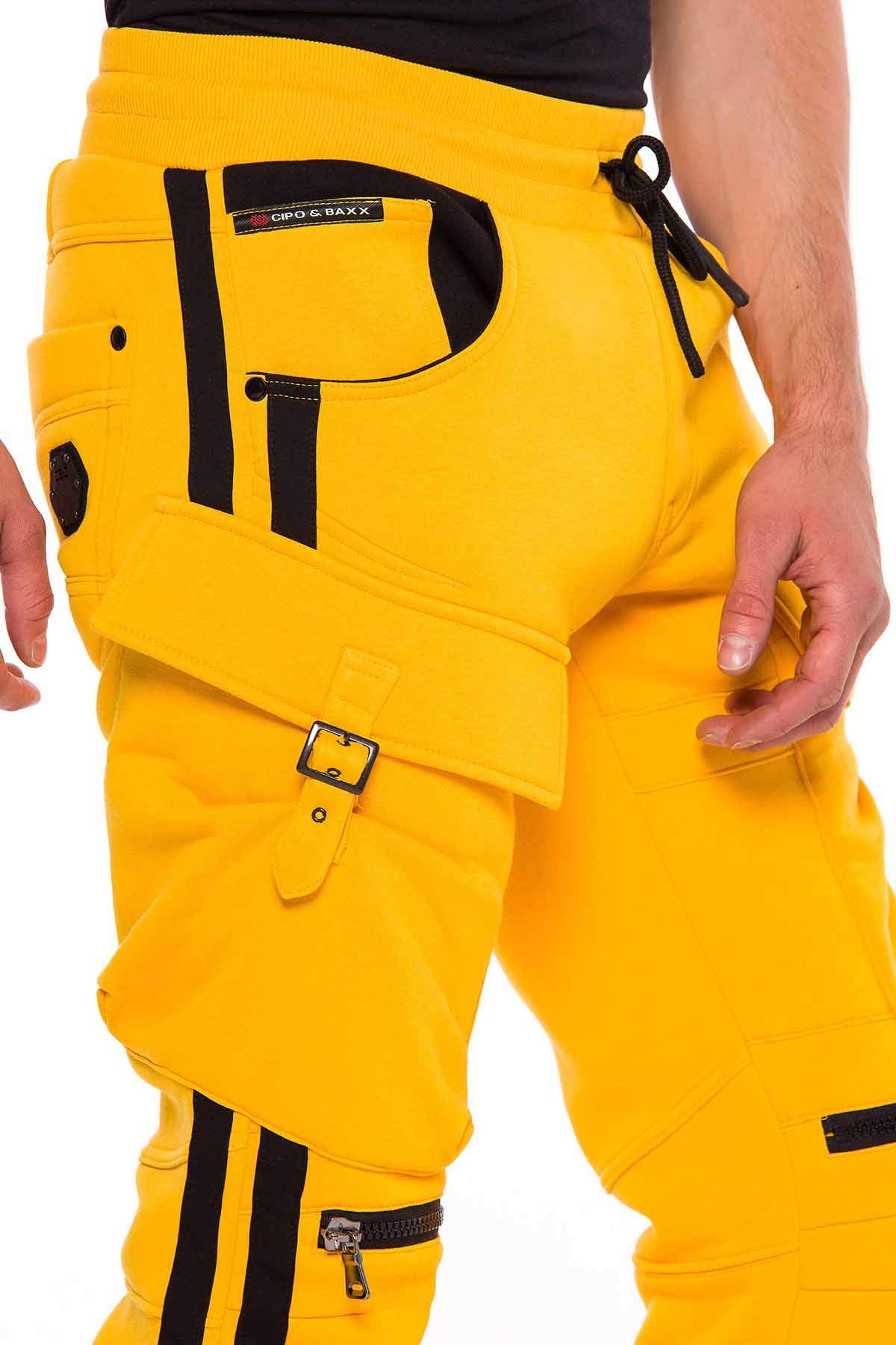 Cipo & Baxx Herren Jogginghose Series – Bequeme Freizeithose | mit sportlichem Schnitt, Funktionalen Taschen und modischem Design für Alltag, Sport und Streetwear