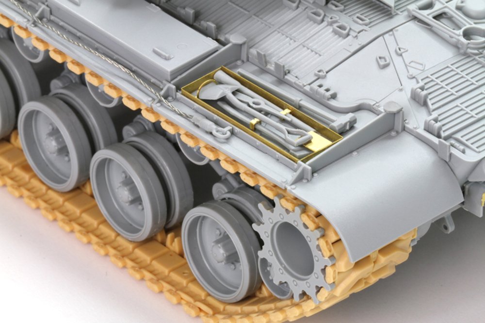 Amazon | プラッツ 1/35 アメリカ軍 M48A1 パットン プラモデル DR3559