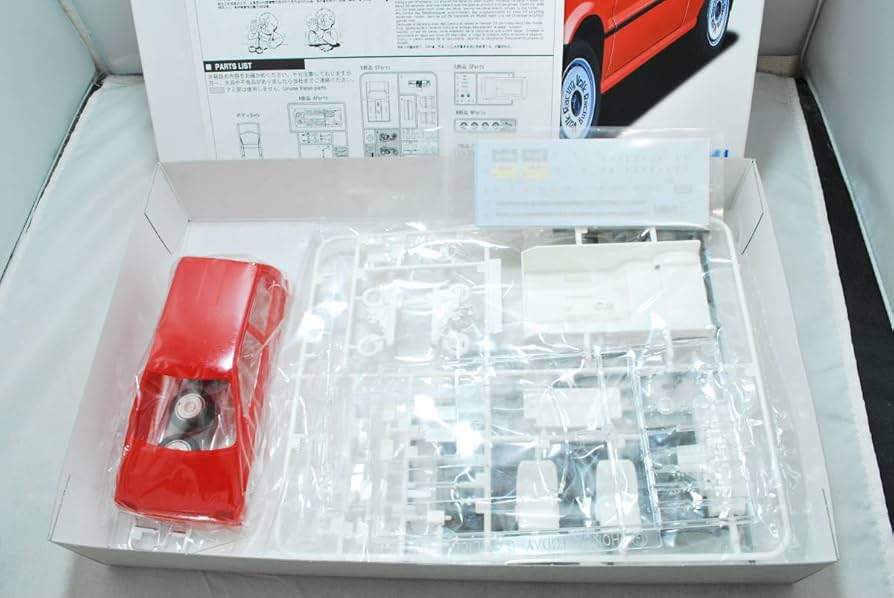 Amazon.co.jp: フジミ 1/24 トゥデイ 1985年 モトコンポ付 : おもちゃ