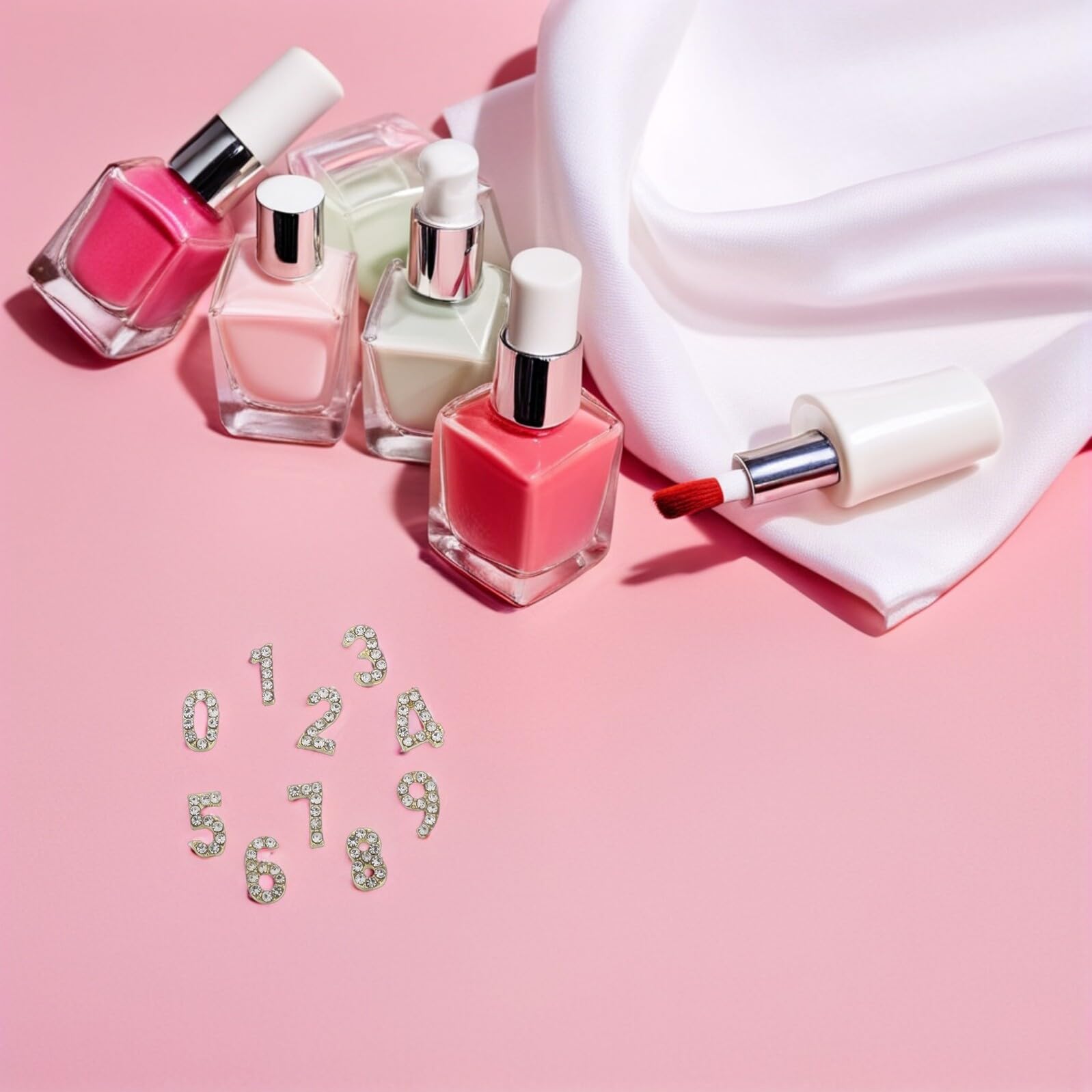 Decorazioni Unghie Numeri Cristalli 100 Pezzi Ferro Flatback Oro | Accessori Gioiello per Nail Art, Applicazione Semplice, Lucentezza Duratura, per Casa e Occasioni Speciali