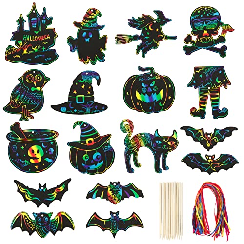51 Stück Halloween Kratzbilder Set 17 Mustern x 3pcs Regenbogen DIY Basteln für Kinder Halloween Party Anhänger Deko Mitgebsel mit Holzstäbchen Bänder Bastelset Geschenke für Junge Mädchen