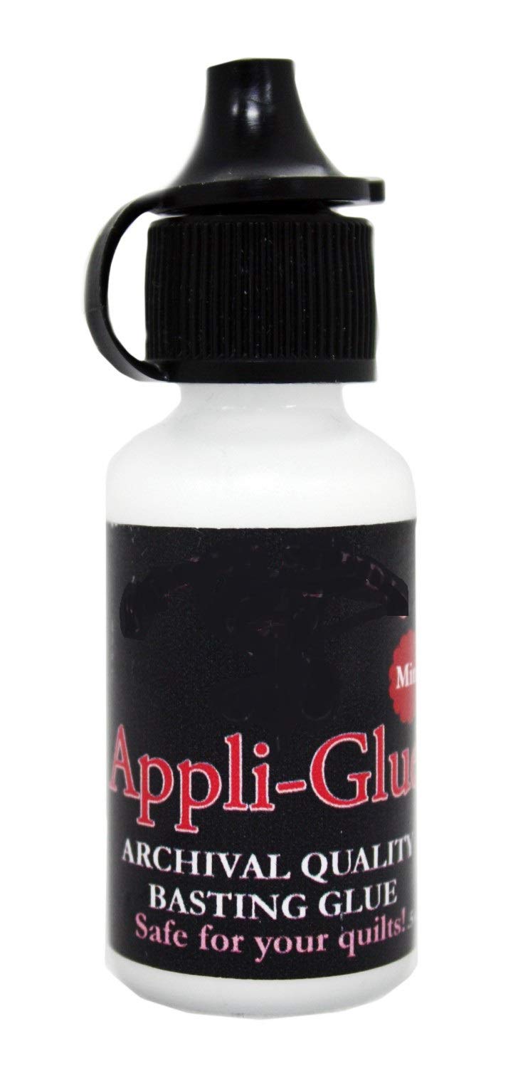 Riley-Blake Designs Jillily Studio Appli-Glue Mini -.5 Ounce Bottle