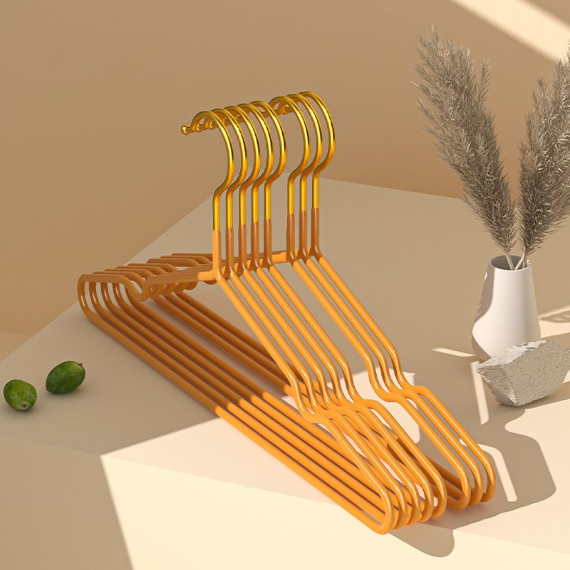 ハンガー 洗濯物干し 滑り止め 10本組 衣類ハンガー 滑らないハンガー 肩部分に凹み付き イエロー1 50 多機能衣類はんがー ス
