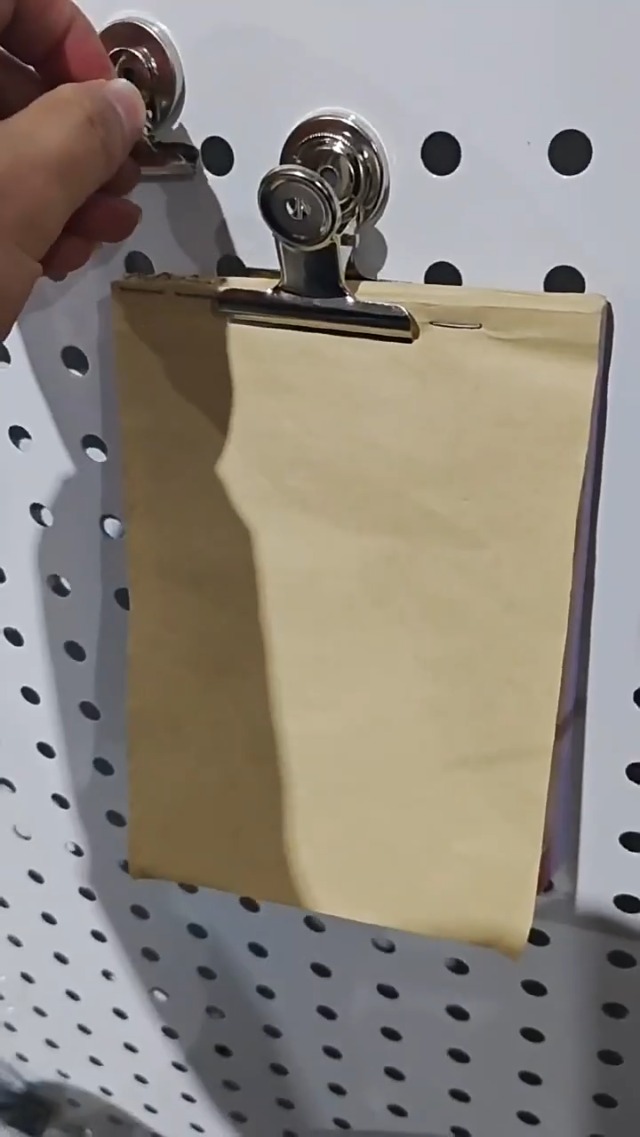 10 Pièces Clip Magnétique Frigo, 31mm, Aimants En Métal Avec Clips,Pince Aimant Frigo, Clips Magnétiques Pour Réfrigérateur, Clips Magnétiques Robustes Pour Réfrigérateur, Pour Cuisine, Bureau, École