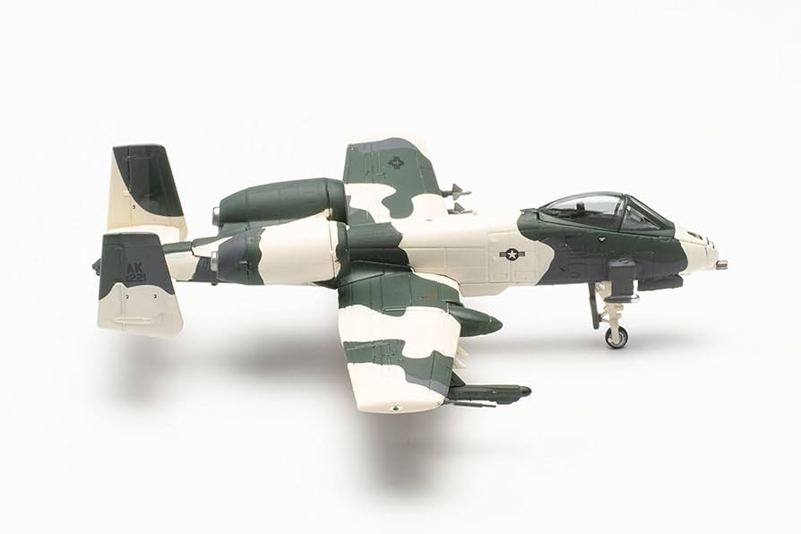 1/200 herpa A-10A サンダーボルトⅡ Amazon.com: Herpa Military Model Airplane, U.S. Air Force