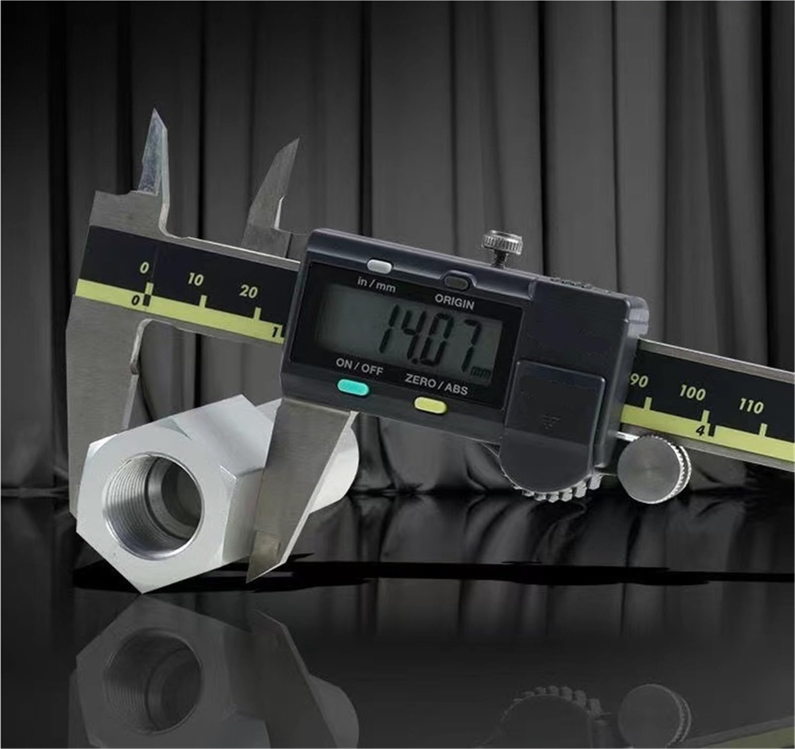 Calibrador digital, Calibrador Vernier digital LCD 150/200/300 mm Herramienta de medición de acero inoxidable,Alta precisión(150mm)