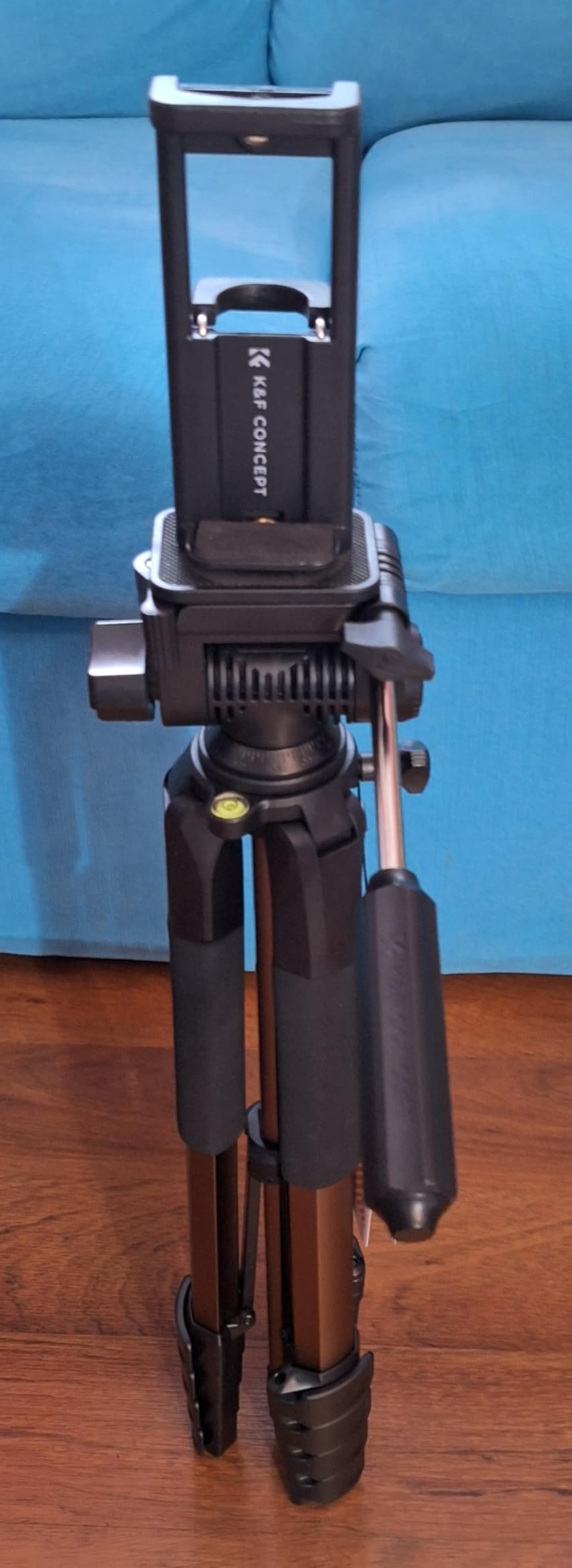 Robust, stærk, velbygget stativ, det bedste jeg har prøvet, gode vedhæftede filer, noget tyngde ved det