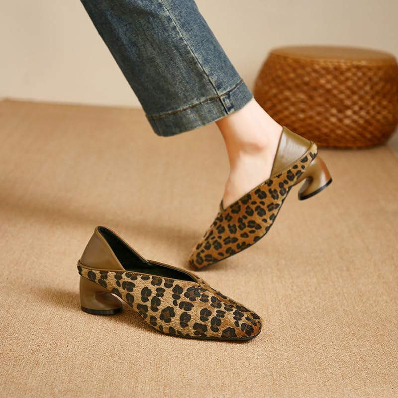 Women's Large-Size Casual Shoes - Lightweight and take Off, Suitable for Commuting, Office use, and Outdoor Activities.