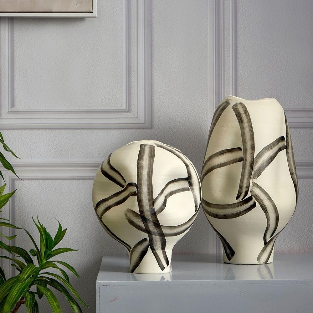 Danube HomeAbriz Vase For Modern Home Decoration, Living Room, Bedroom, Dining Table, Office, Table Centerpiece | Resin Vases | L 22 X W 22 X H 37 Cm - White