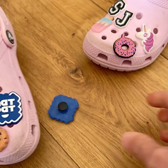 Amazon.com: NATPAT Shoes Charms sticker holders – Compatiable with