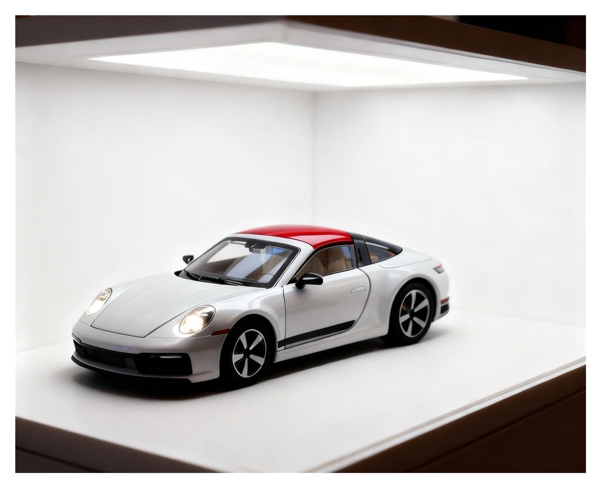 BANKOTO Diecast Car 1:32 For 911 Alloy Diecast Car Model Hobbies Collections Collectible