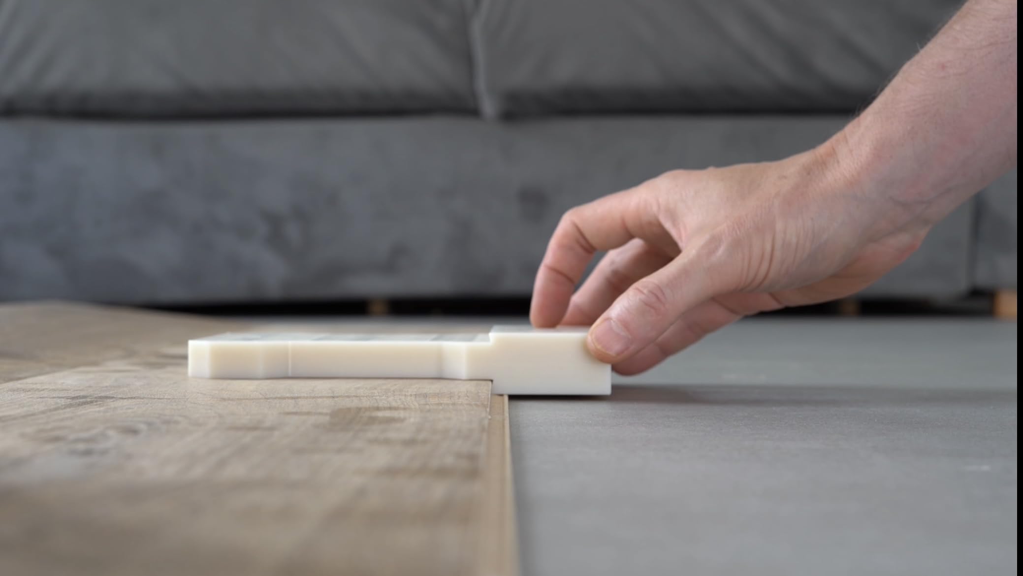 AI Gear Bloc de Taraudage pour Sol Stratifié en Nylon et Hêtre, Outil de Travail du Bois pour Projets de Bricolage