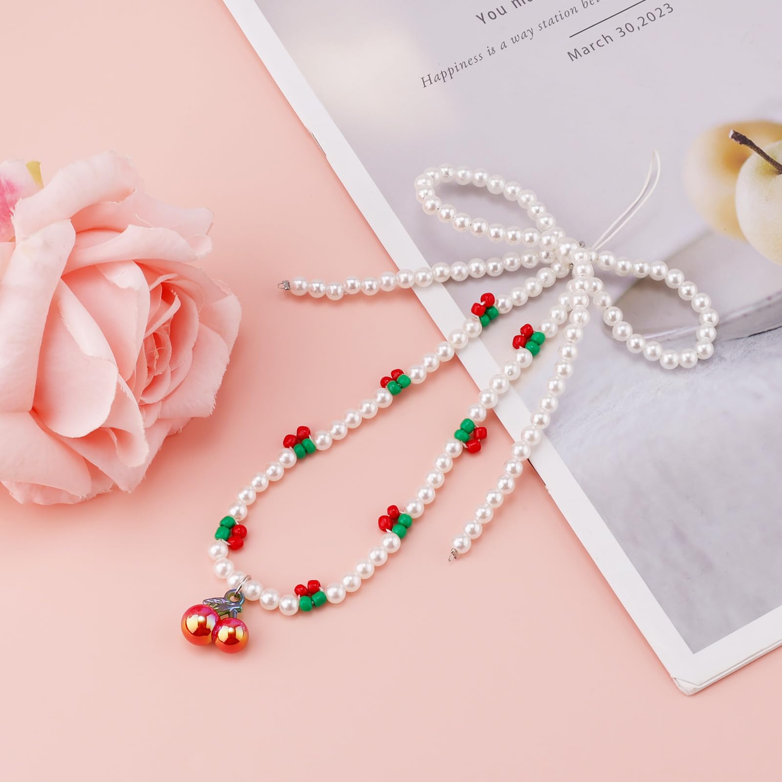 Pasek do Telefonu Cherry Phone Charm, Pasek na Nadgarstek Phone Charm Koralikowy Smycz do Telefonu Pasek na Nadgarstek Phone Lanyard Bransoletka dla Kobiet Phone Keyring Charm
