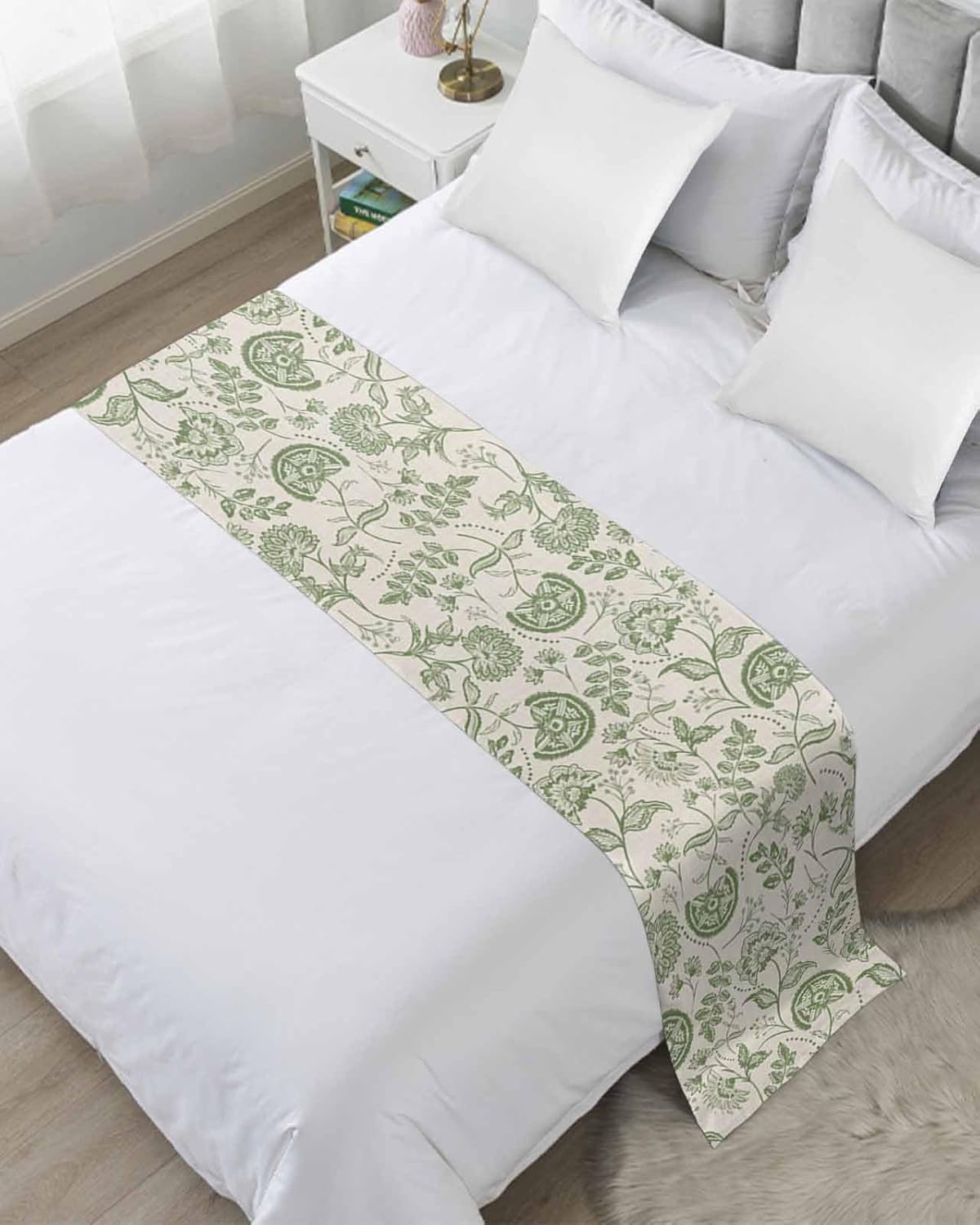 Green Retro Ethnic Flower Leaves Bed Runners for Bedroom Hotel,Decorative Bedding Scarf Abstract Plant on Burlap Bed End Blanket Bedding Runner Scarves for Queen Size Bed,94x20in