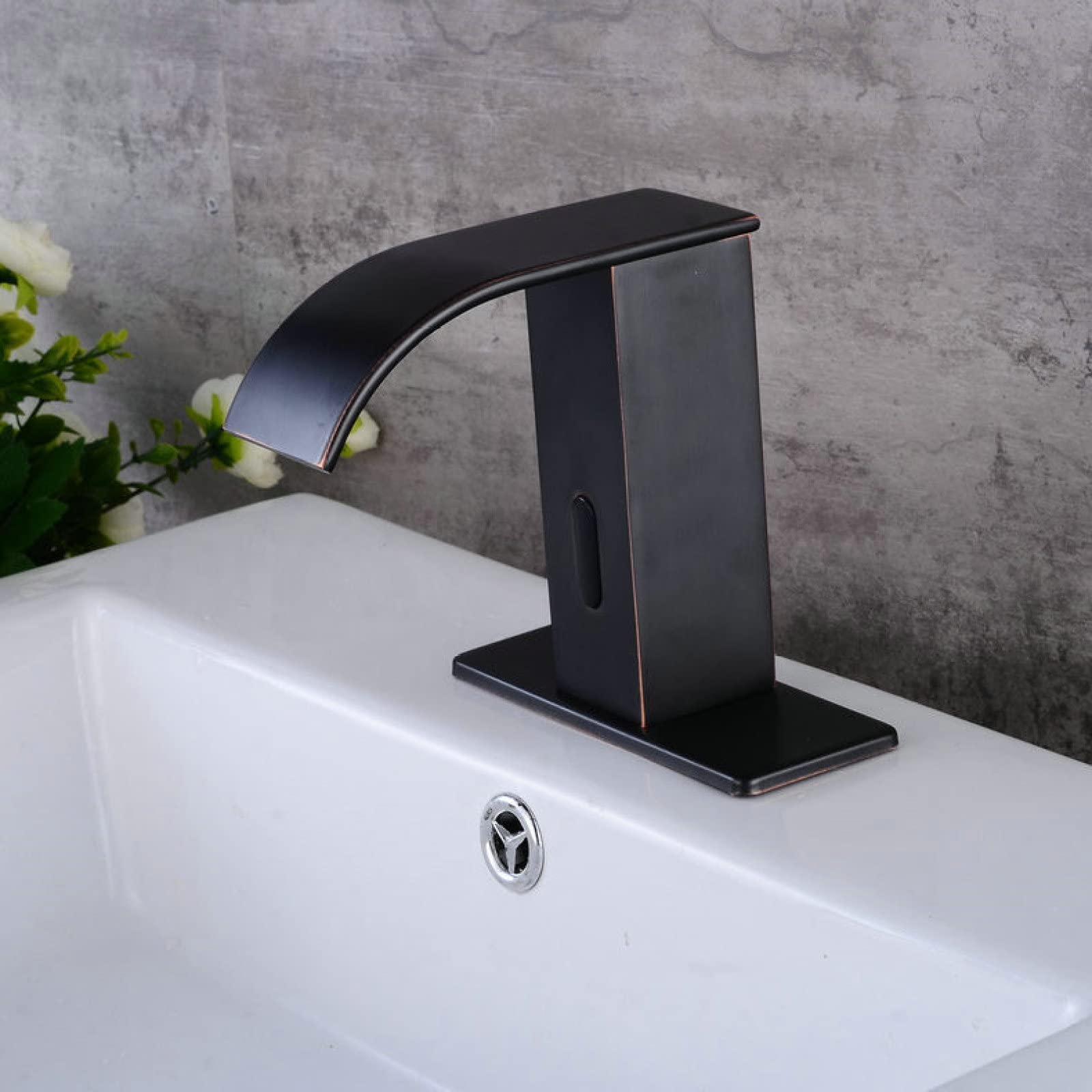 Grifo mezclador de cascada automático adiós manchas baño 1