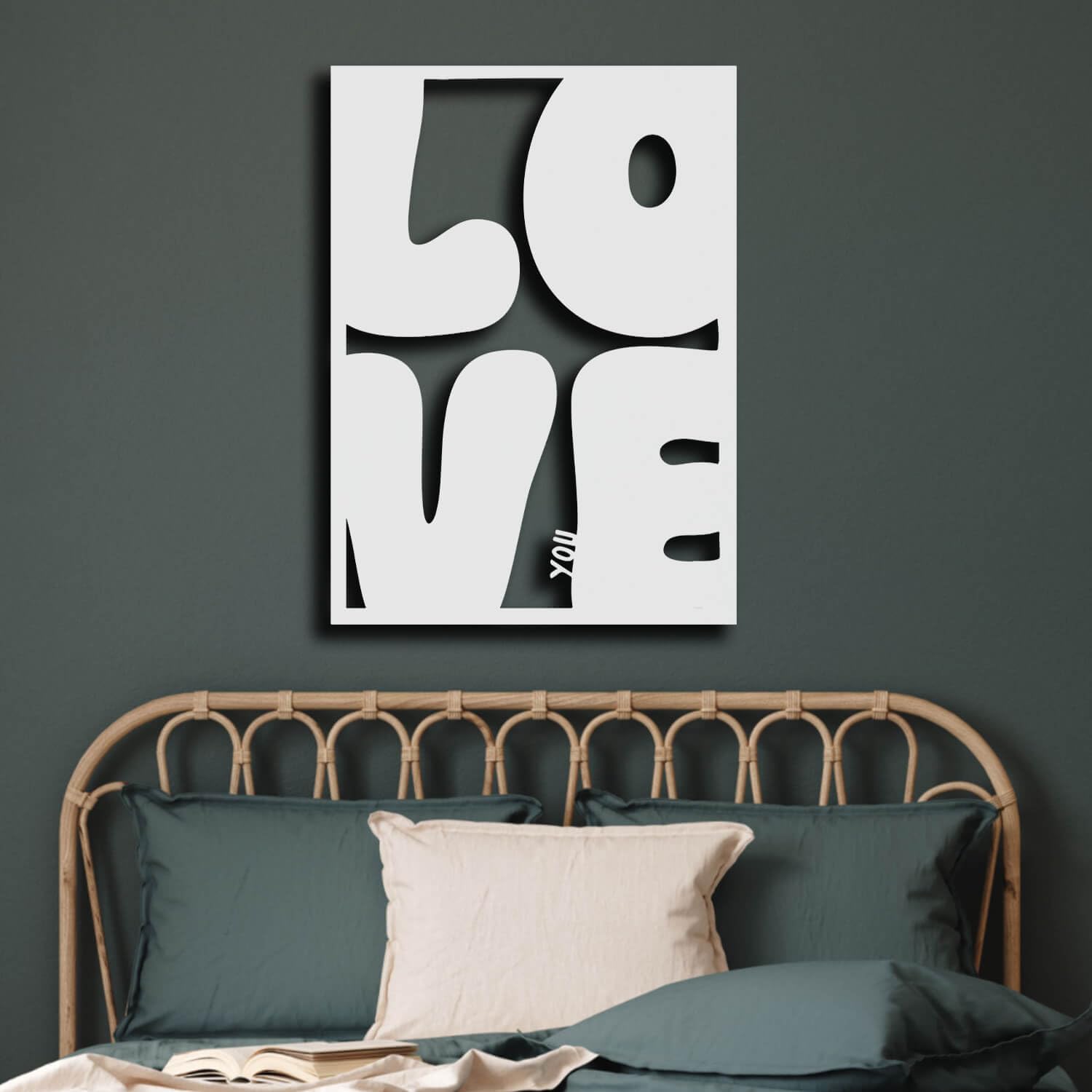 Décoration murale métal moderne Love You blanche 55x76cm pour salon