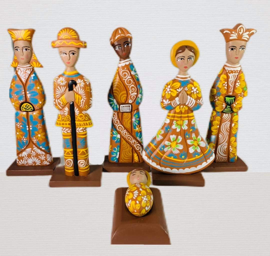 Nicaraguan Floral Nativity Set