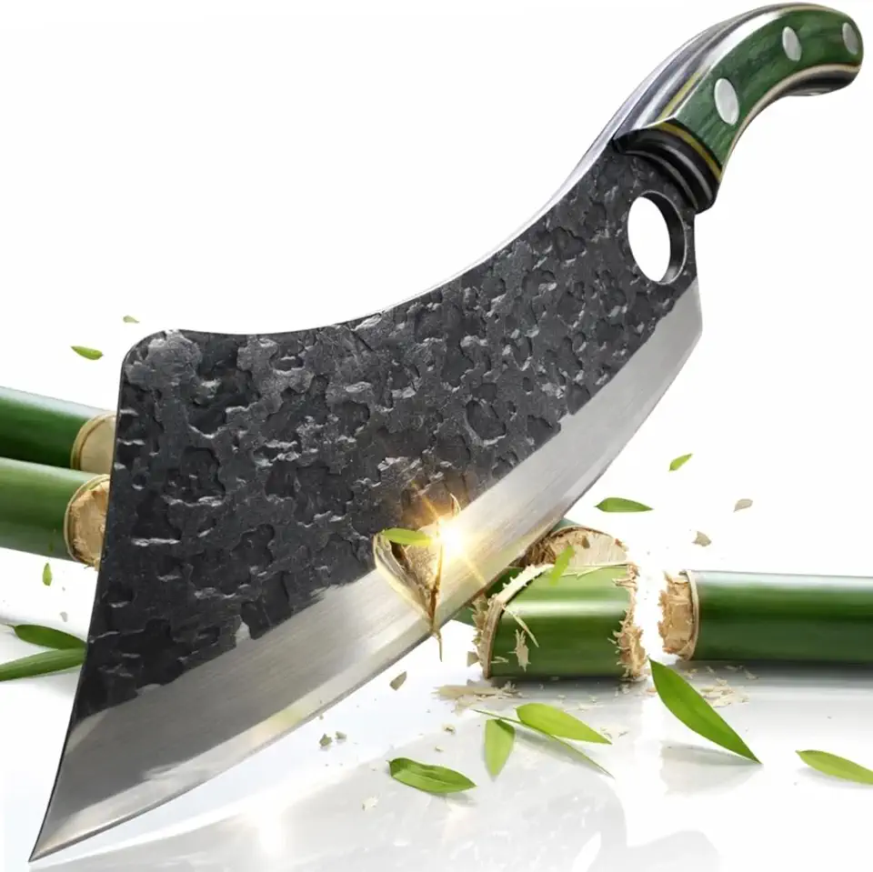 Faca Cutelo Quebra Osso Estilo Sérvio Artesanal para Churrasqueiro Profissional, Aço de Alto Carbono Martelado, Ideal para Carnes Pesadas, Frango e Costela, Inclui Capa Protetora Premium.