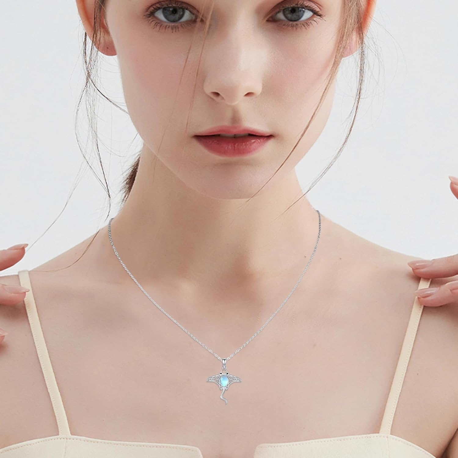 S925 Sterling Silver Animal Necklace Hummingbird/Manta Ray/Honeycomb Bee/Dragonfly/Butterfly Daisy/Blue Jay/Luna Moth/Phoenix/Dragonfly Necklace Jewelry for Women Birthday Gift - Image 4