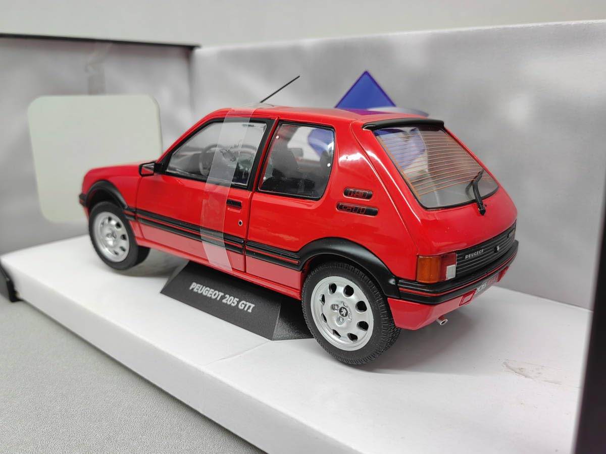 Amazon | ソリド 1/18 プジョー 205 GTI | ミニカー・ダイキャストカー