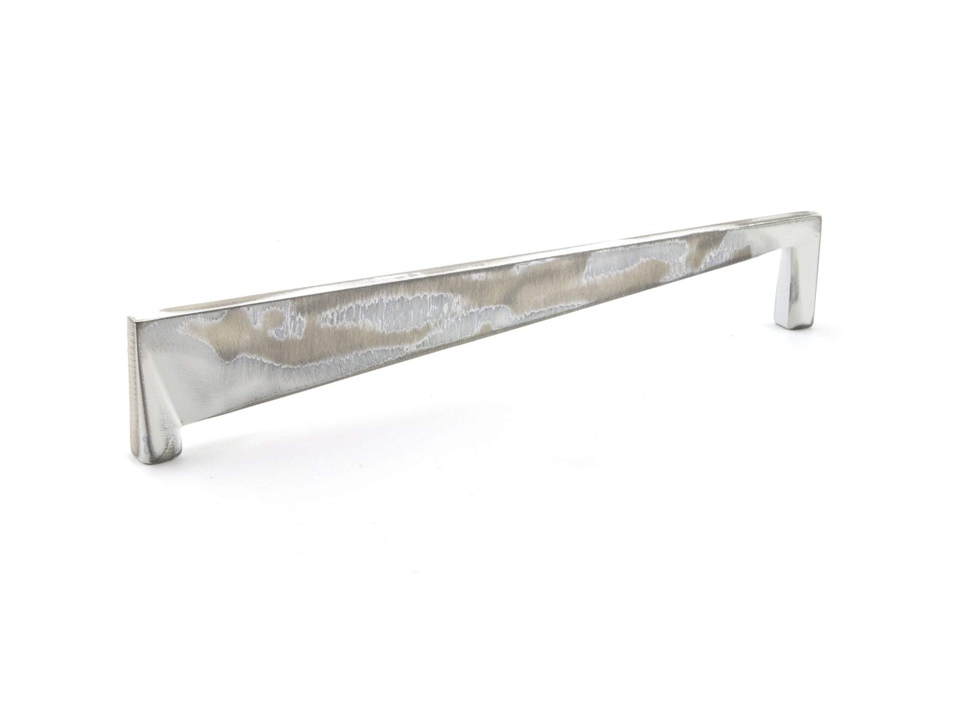 Tirador blanco Richelieu Hardware 681116031 para renovación de frentes de muebles