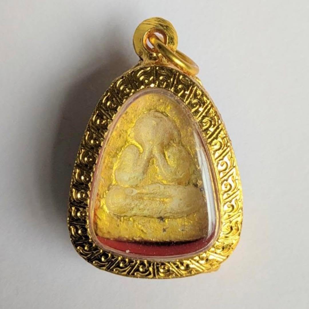 プラピッタープラクルアン タイのお守り タイのお守りプラクルアン！九