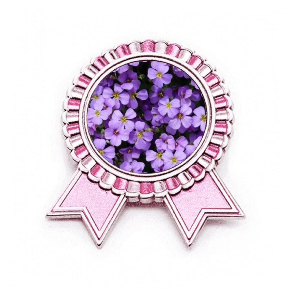 Broche rose et fleurs violettes : l'accessoire idéal sur un blazer - 4