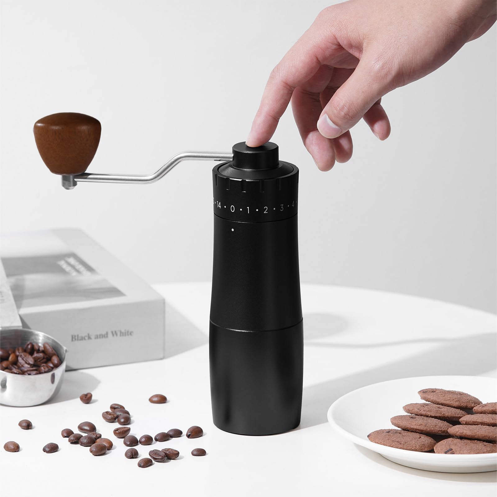 Molinillo de café manual con rebabas cónicas de acero inoxidable para prensa francesa, goteo, espresso, ajuste ajustable, perfecto para el hogar, la oficina y el campamento (negro-F18SW1)