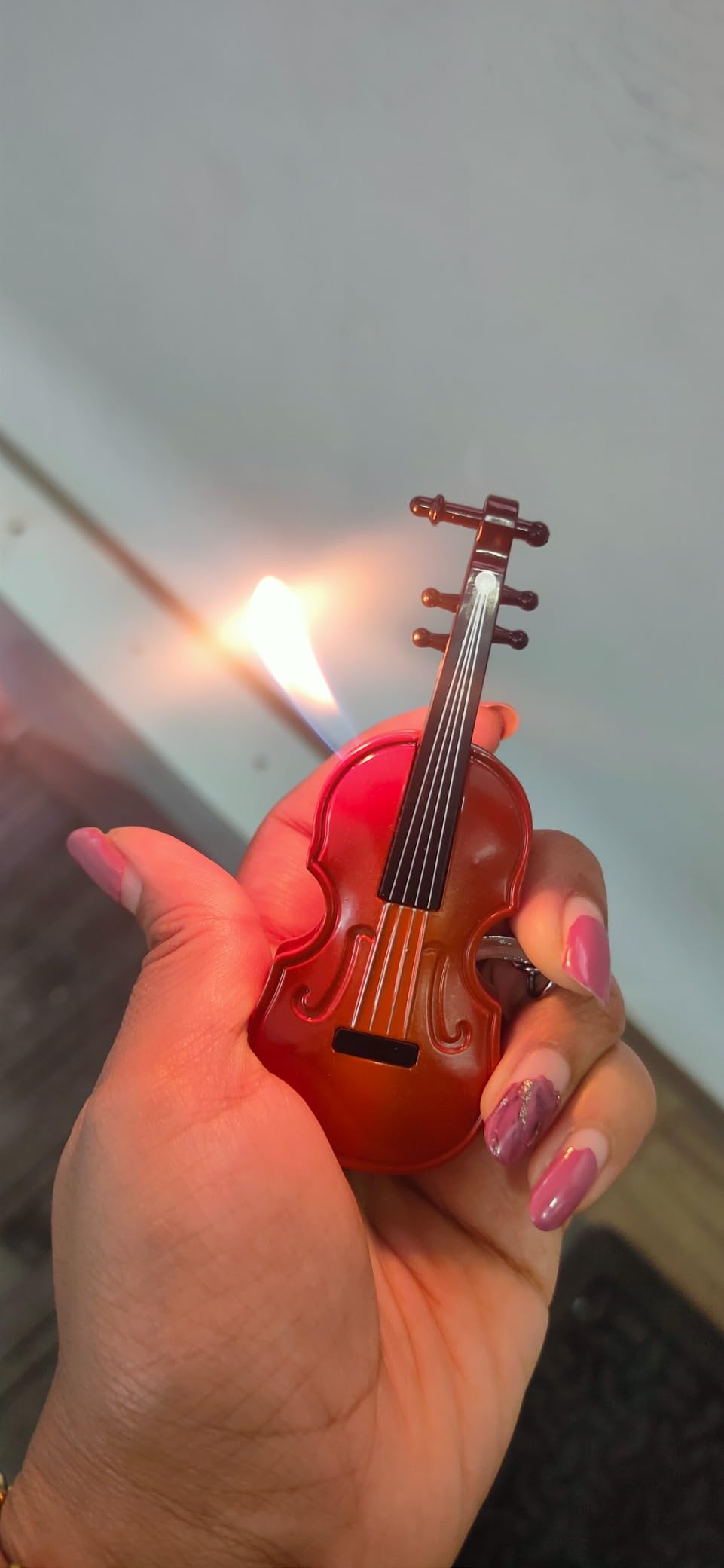 Abhsant Creative Guitar Shape Inflatable Lighter Open Flame Cigarette ...
