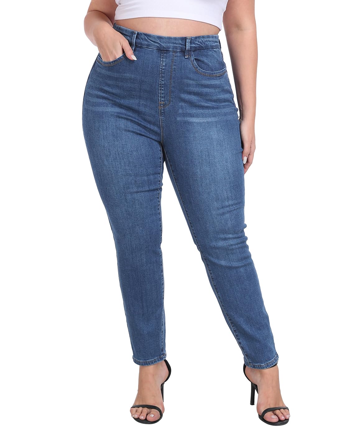 Women's Plus Size Skinny Jeans with Pockets