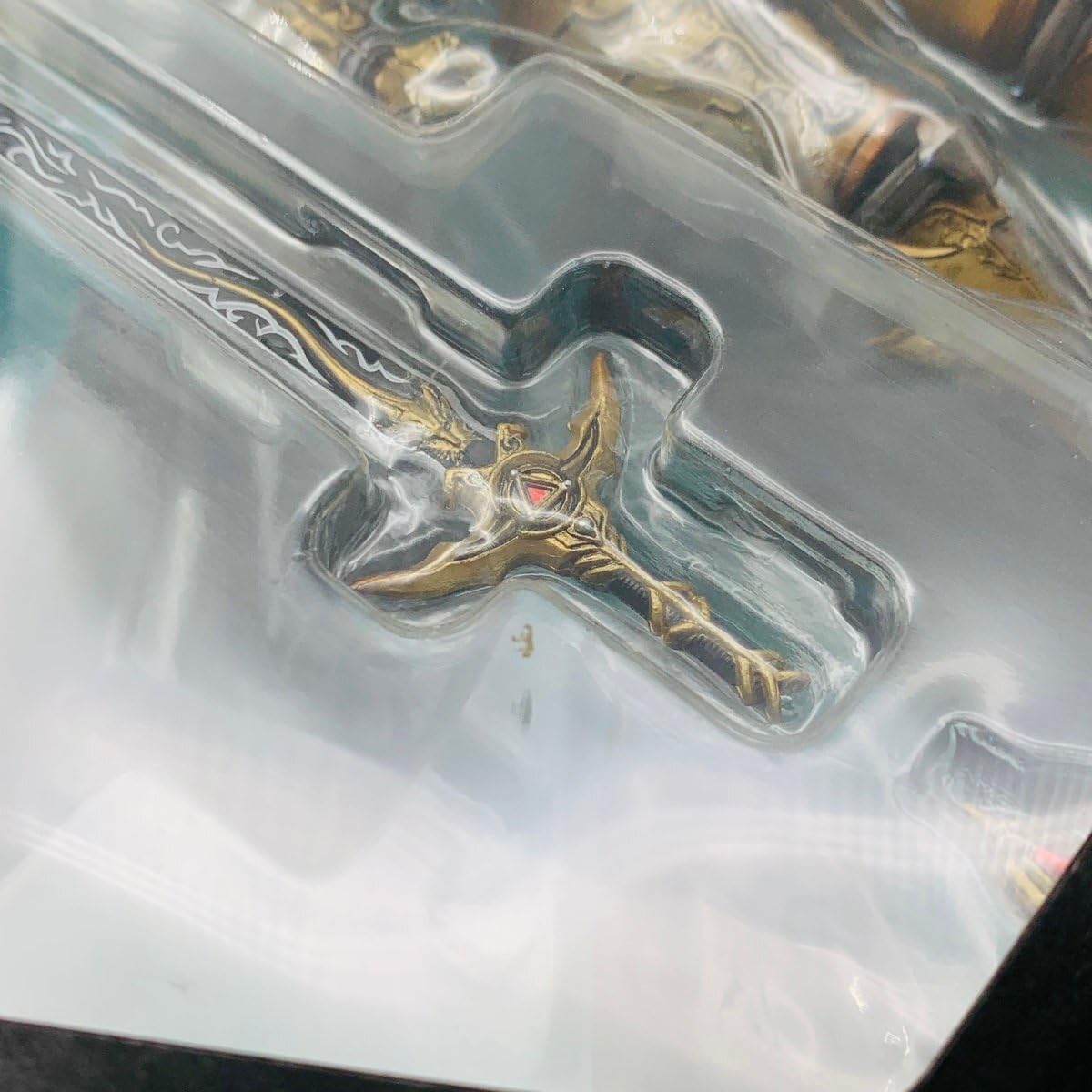 Amazon.co.jp: 未開封 魔戒可動 牙狼 GARO 黄金騎士 ガロ 冴島鋼