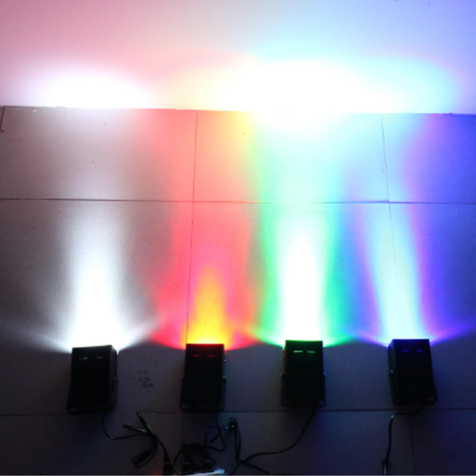 2 Paquets Mini Stroboscope Soirée 32 Led Lumière Blanche Stromboscope Soirée, Éclairage de scène Projecteur Stroboscopique Led jeu de Lumiere Soiree dj pour Animer vos Fêtes d'Anniversaire