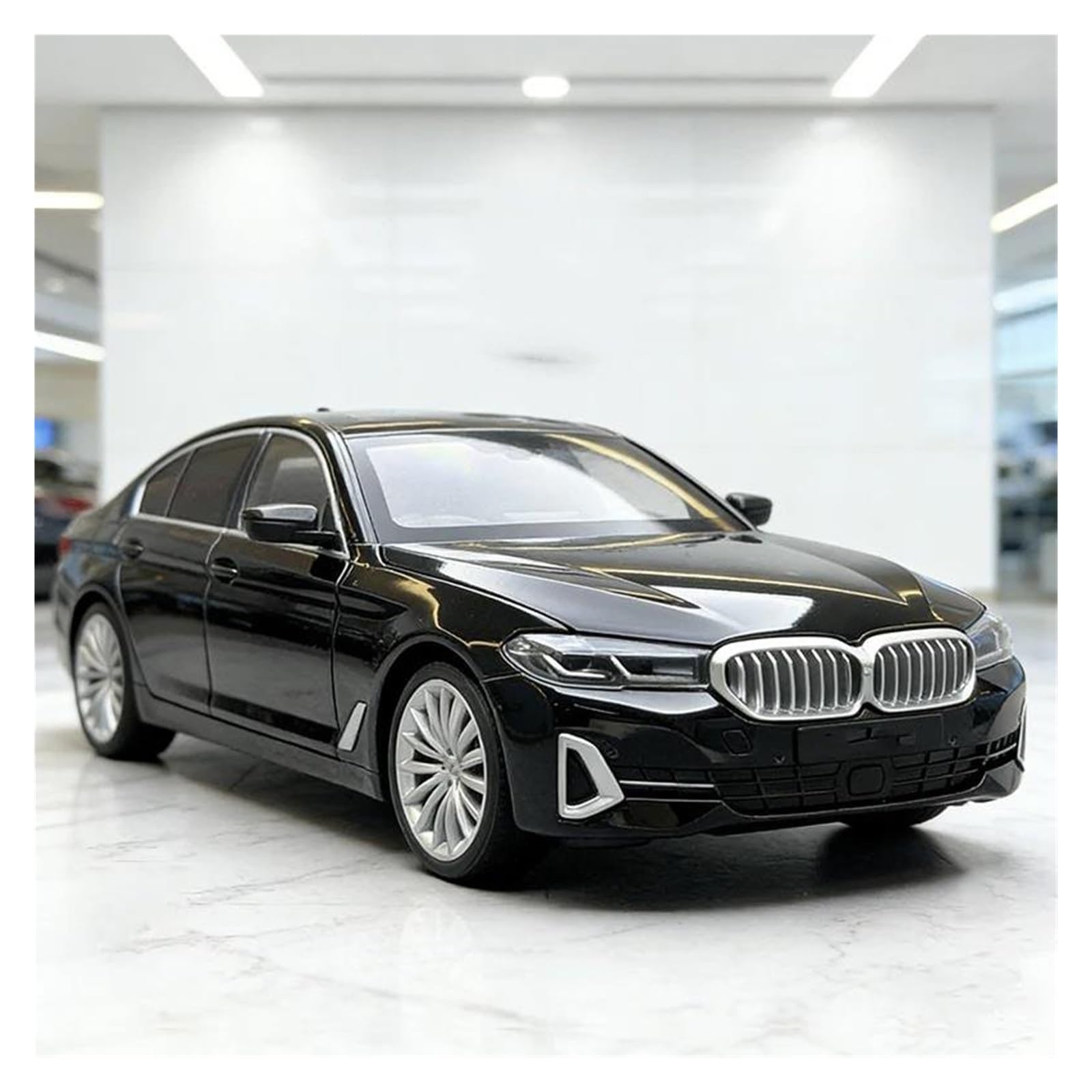 Btwodian Black Scale Model Car For Bmw 530Li Diecast Model Car