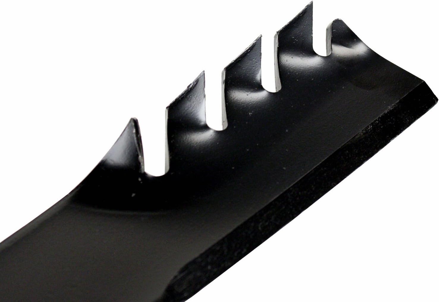 USA Mower Blades (3 CMB022BP Toothed High Lift Blade Fit Scag Husqvarna Toro 48108 481707 481711 48185 482462 Length 18in. Width 2 1/2in. Thickness .240in. Center Hole 5/8in. 36 50 52 54in. Deck