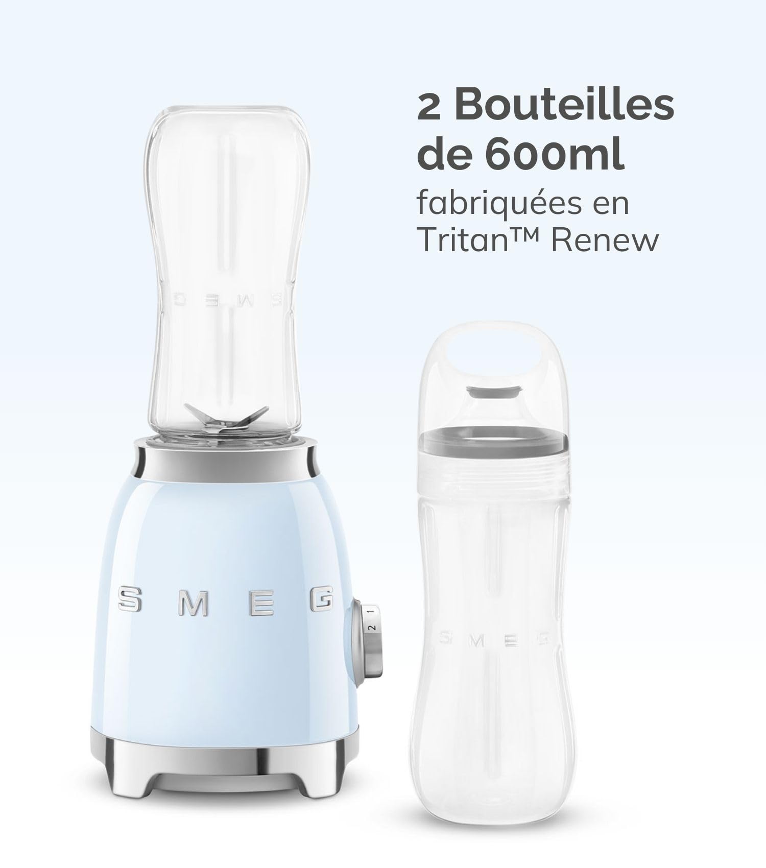 Smeg, Mini-blender Compact PBF01WHEU, 2 Niveaux de Vitesse, Blocage Moteur de Sécurité, 2 bouteilles de 600 ml Fournies, Base Antidérapante, Range cordon Intégré, 300W, Blanc