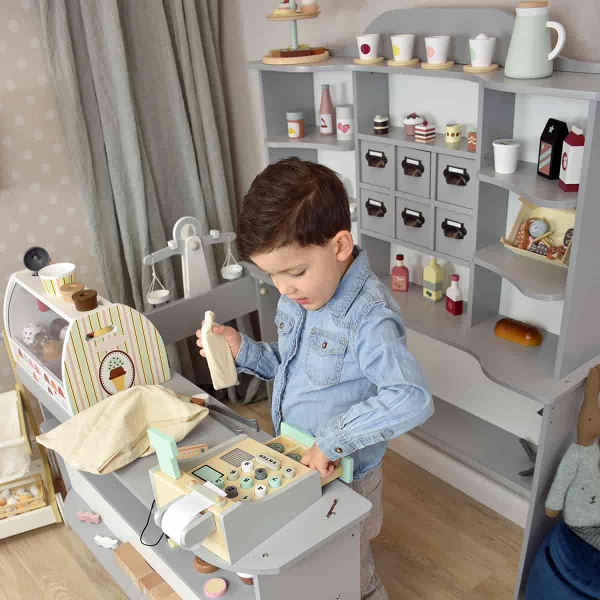 Roba Kaufladen aus Holz - Großer Kaufmannsladen für Kinder - Marktstand - Shop