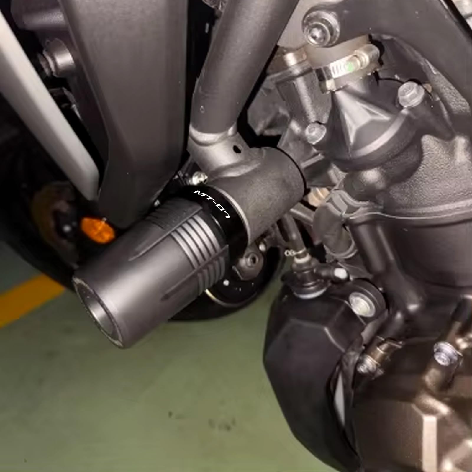 Per Ya&maha MT07 MT 07 FZ07 Tracer 7 700 GT 2014-2024 2025 Slider Telaio Moto Protezione Antiurto Protezione Anticaduta (Grigio)