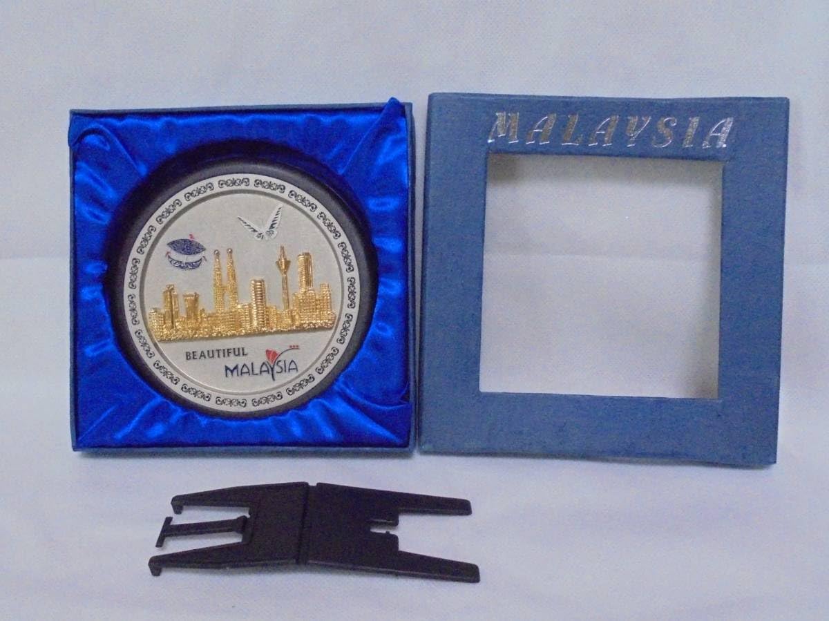 Amazon.co.jp: レア お土産品 MALAYSIA マレーシア 置物 飾り物 、保管