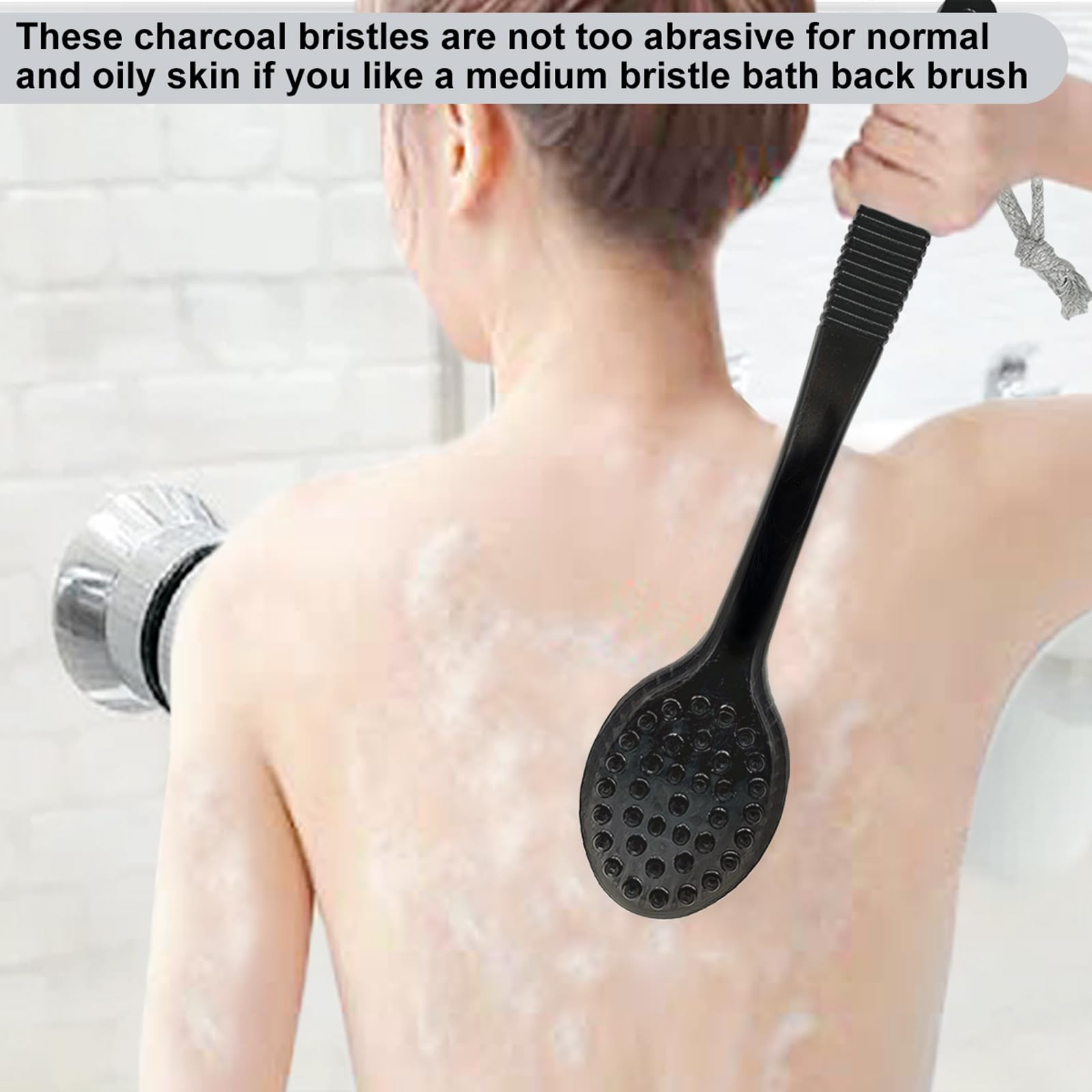 SUPERWASH PLUS Rücken-Badebürste – gebogener langer Griff schwarze Duschbürste mit Kohleborsten zum Reinigen und Peeling des Körpers, 2 Packungen mittelsteife Rückenschrubber für Damen und Herren