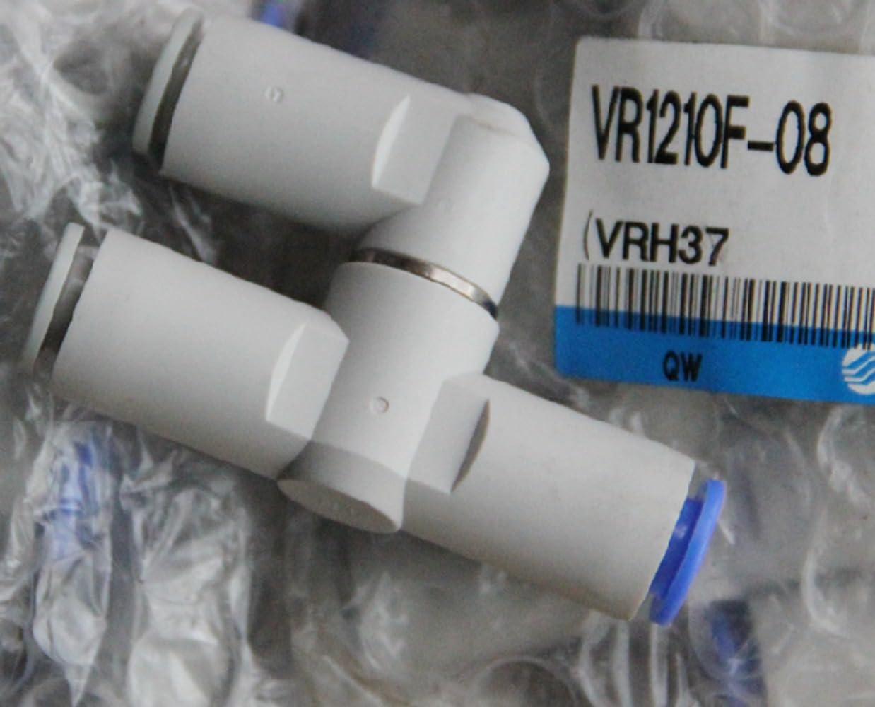 1PC NEW FITS FOR Shuttle valve VR1210F-08-