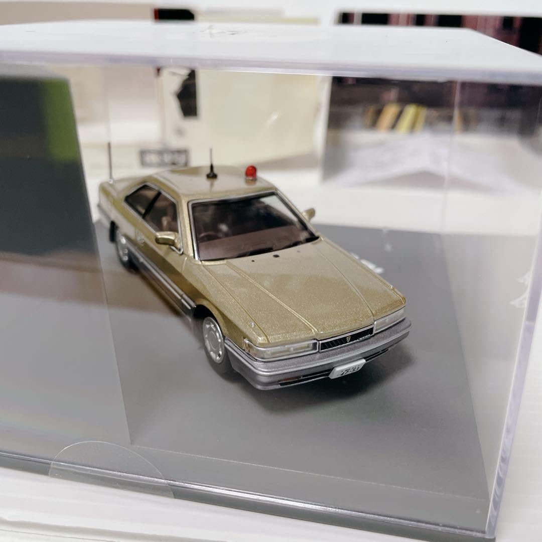 Amazon.co.jp: アオシマ 1／43 またまた あぶない刑事 港3号 レパード