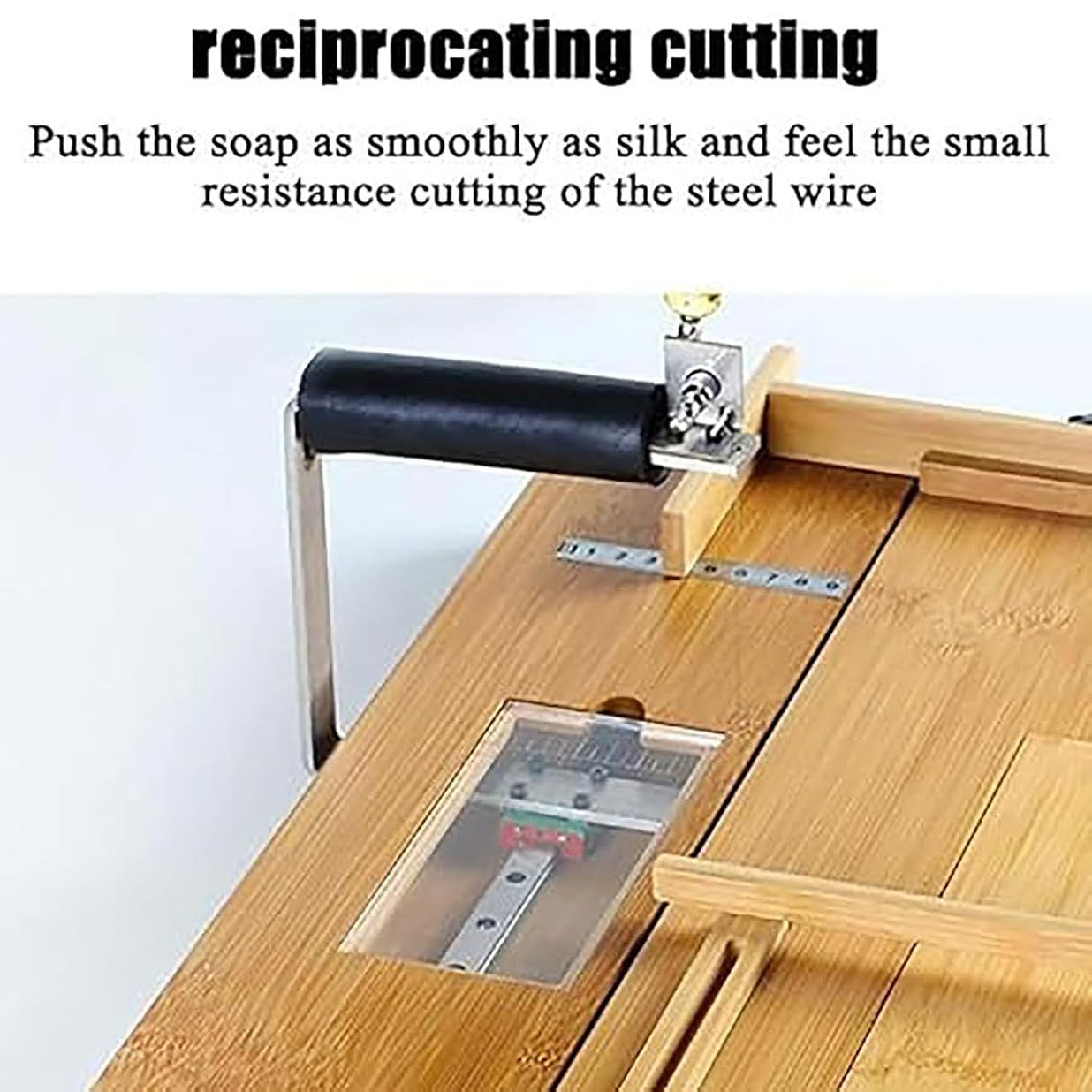 Este Kit Incluye un Molde para Hacer jabón en Barra, una máquina cortadora de jabón de Madera Ajustable con Escala de tamaño y una Caja de Almacenamiento Oculta.